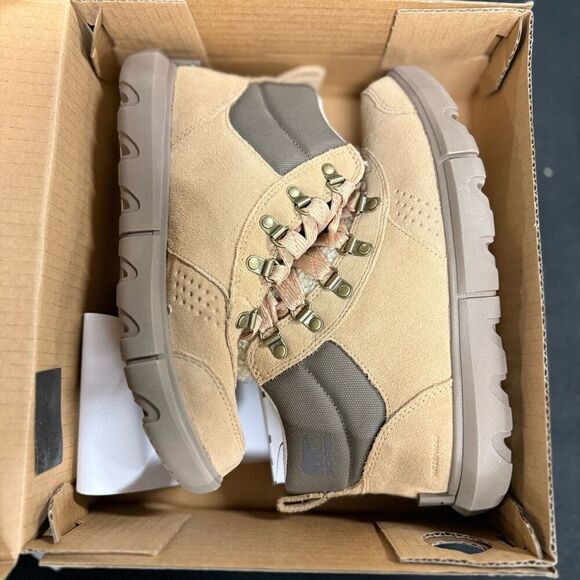 New Sorel Explorer Next Hiker Waterproof Boots 7.5 Canoe Wet Sand - Picture 1 of 7